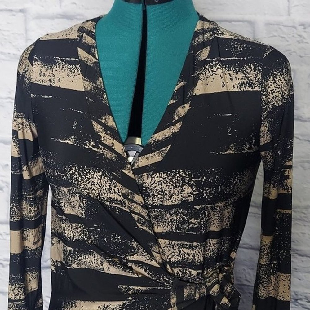 BCBGMAXAZRIA Alberta Womens Brown tan printed full wrap 3/4 sleeve dress Sz XS - Picture 2 of 9